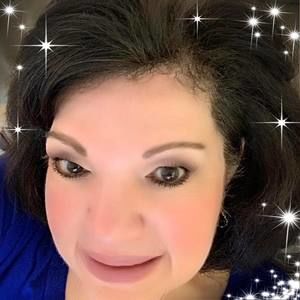 Meet your Posher, Lynette